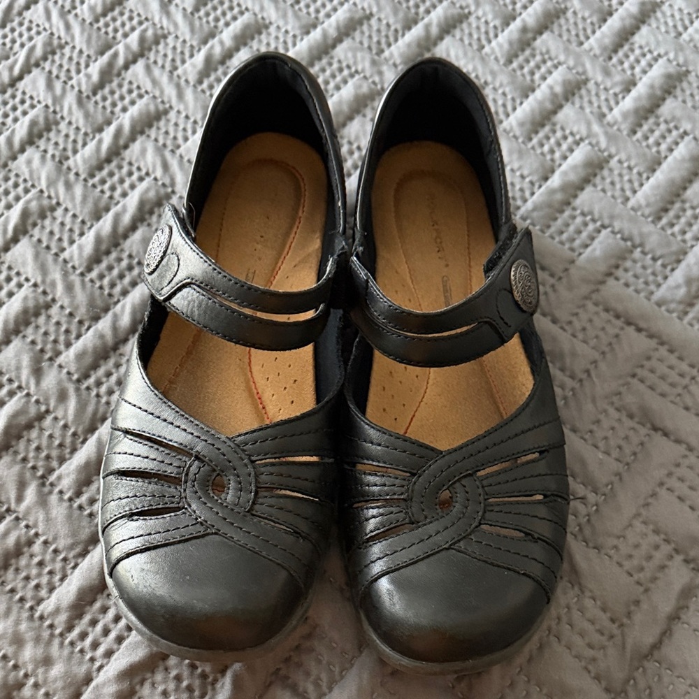 Black Mary Jane Shoes